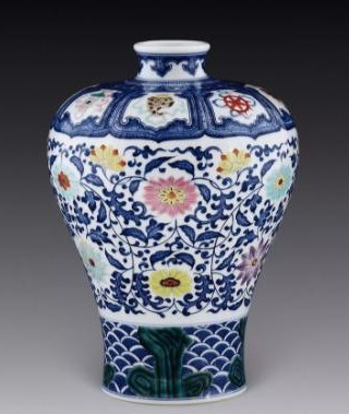 青花珐琅彩墨彩粉彩缠枝花卉纹梅瓶 https://image-artexpress.artron.net/app/toutiao/2020/0428/158804654673755650.jpg