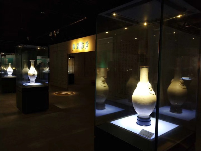 https://image-artexpress.artron.net/app/toutiao/2020/0716/159488821866395480.jpg