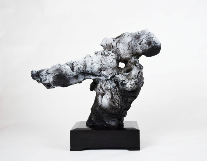 赵梦 Zhao Meng 雕塑 1 Sculpture 1 陶瓷 Ceramics 36x40x16cm 2018 FSoIcnvkW3Qr4bMvTfAKHu3av3wlgI0vBKDmS8uz.png