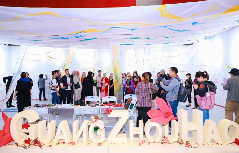 《广州好》主题装置艺术展区 8NAPmEhEHDMiNrFGyNPMWAarOIOPgWCbjbsC9nHQ.png