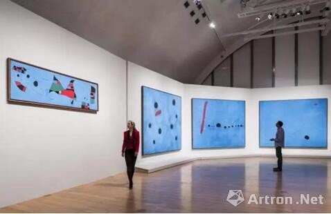 2016年法兰克福席恩美术馆米罗回顾展现场。