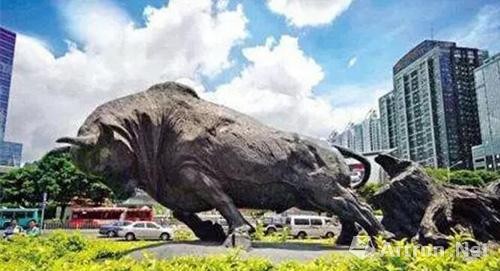 中国深圳 拓荒牛