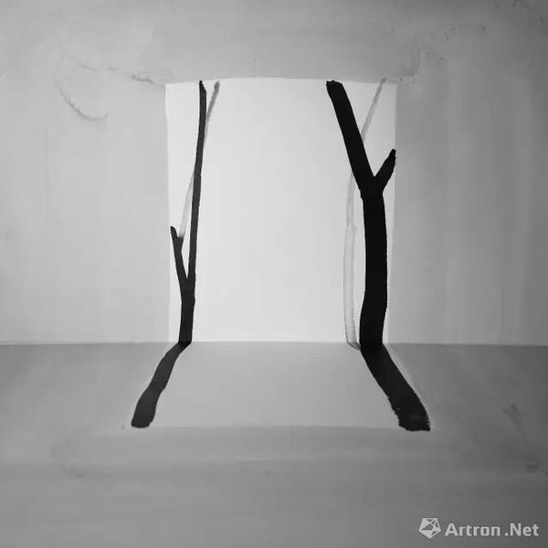 《问影#2》 王雅慧 2017 100x100cm 微喷输出艺术纸