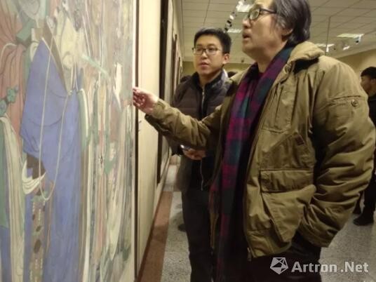 沈阳工学院艺术与传媒学院工业美术专业的师生再次来到山西永乐宫进行《传统壁画临摹》课程现场教学。