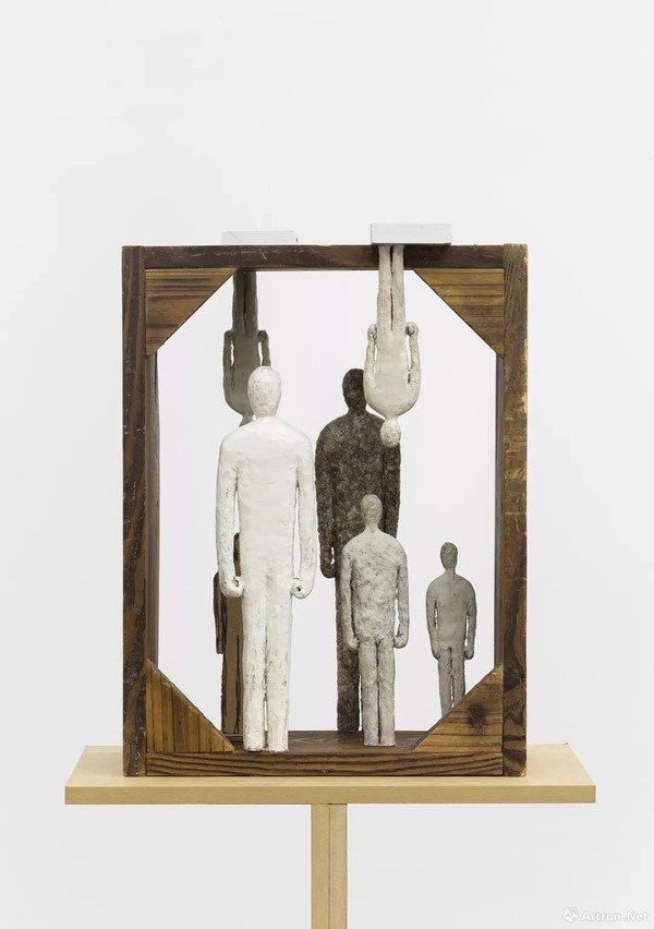 《对应的非对应性》  木框、纸雕 / 46 x 34 x 18 cm /2018