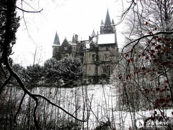 冰雪世界中的城堡