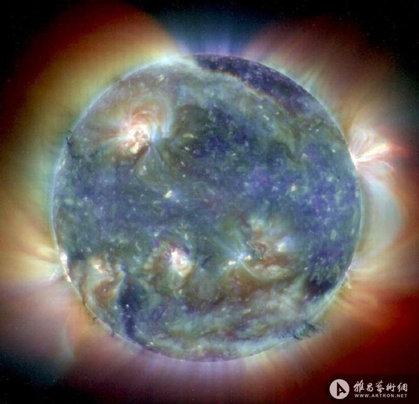 卫星照展现太阳罕见另类美：动荡多变