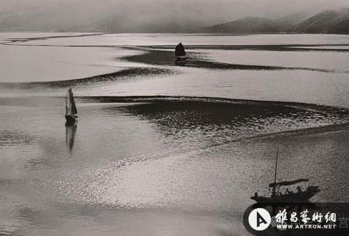 简庆福《波光粼粼》 1968年