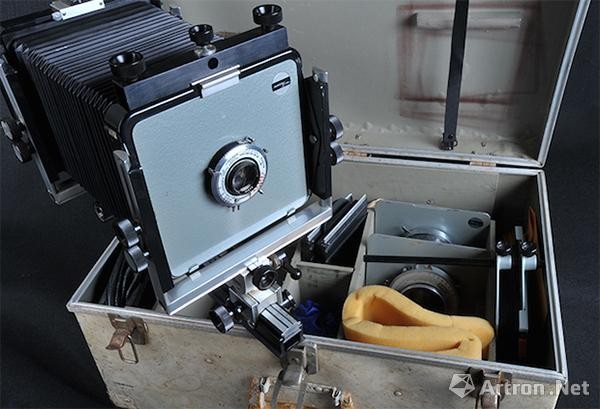 安塞尔·亚当斯4×5相机将拍卖