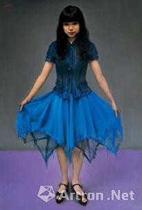 庞茂坤《穿蓝裙子的女孩》130X90cm