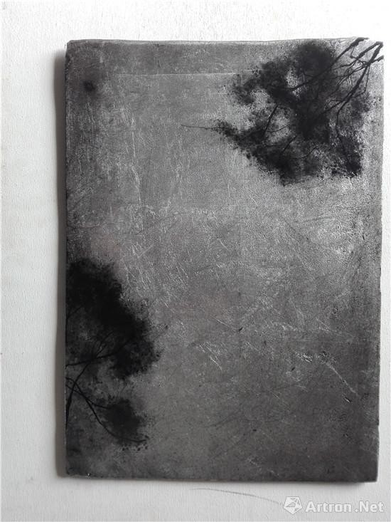 松树2，树脂，银纸，丙烯酸漆_ Pine tree 2, resin, silver paper, acrylic paint， 30x42cm, 2016