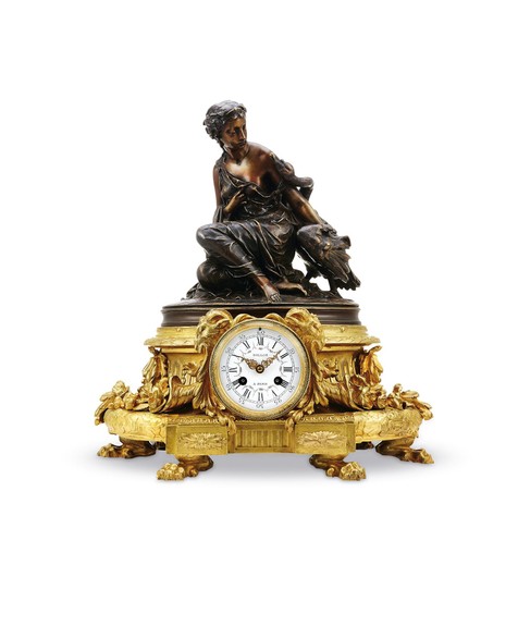 法国 第二帝国时期 “丽达与天鹅”铜鎏金配青铜座钟