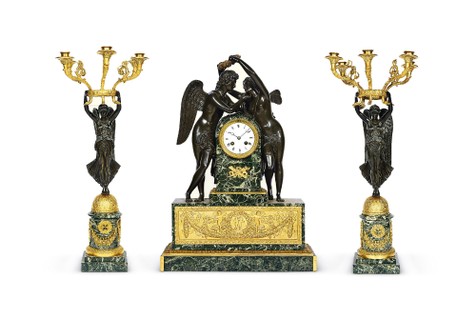 法国 复辟时期 “丘比特与普赛克”帝政风格青铜配铜鎏金及大理石座钟