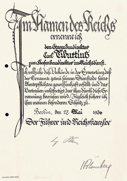 “德国总理”阿道夫·希特勒（Adolf Hitler）亲笔签署文件