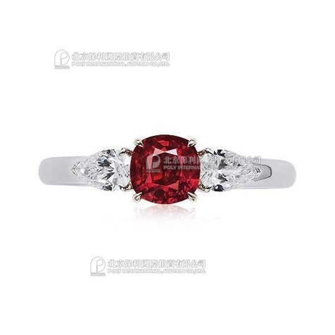 1.04克拉缅甸「鸽血红」红宝石配钻石戒指，未经加热