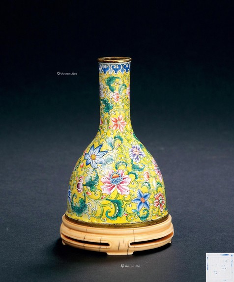 铜胎画珐琅花卉纹瓶