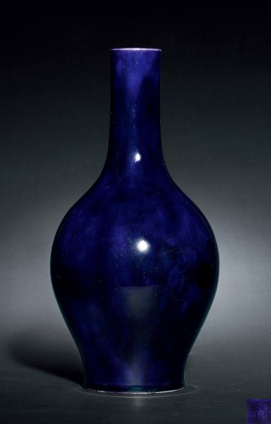 茄皮紫釉橄榄瓶