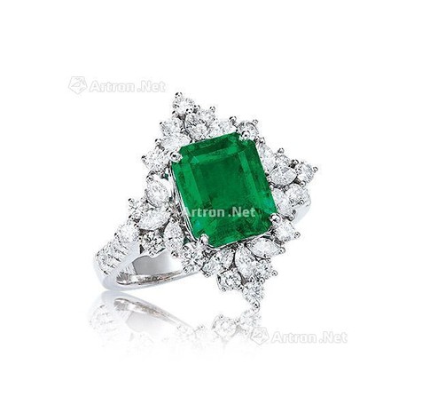 3.41克拉赞比亚「艳绿色」祖母绿配钻石戒指，未经注油