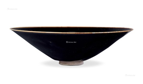 黑釉笠式碗