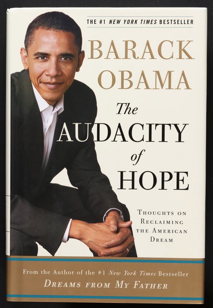 “第44任美国总统”奥巴马（Barack Hussein Obama）亲笔签名著作《无畏的希望》(Audacity of Hope)，附证书 