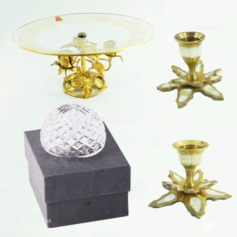 19世纪荷兰手工制作24K鎏金水晶置物盘、摆件、螺钿烛台等四件