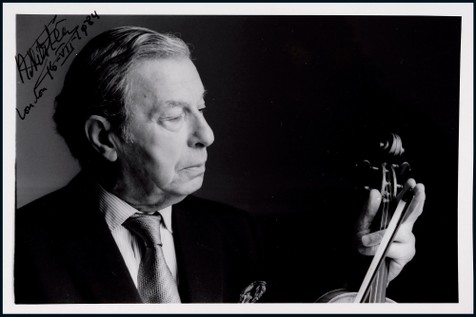 “英国著名小提琴演奏家”米尔斯坦（Milstein）亲笔签名照，附证书