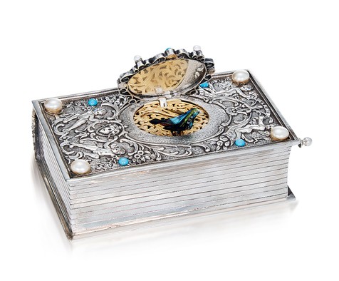 欧洲 银质 珐琅及绿松石、珍珠字典型音乐盒