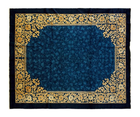 蓝地缠枝莲瓜瓞地毯
