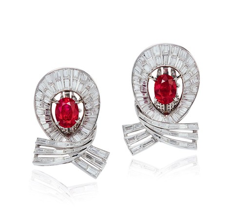 蒂芙尼设计 2.22及2.15克拉缅甸抹谷红宝石配钻石耳环，未经加热