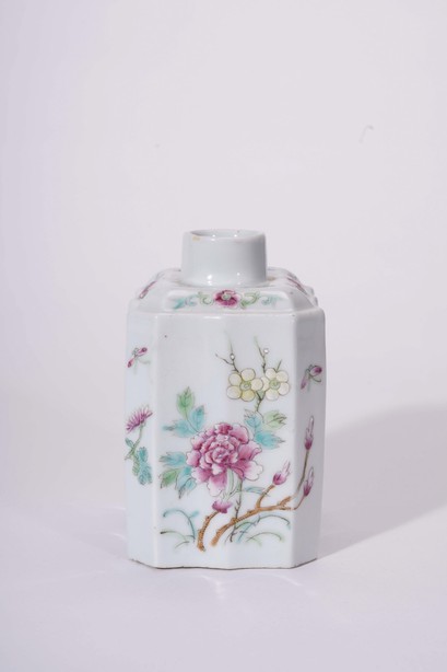 粉彩花卉茶叶罐
