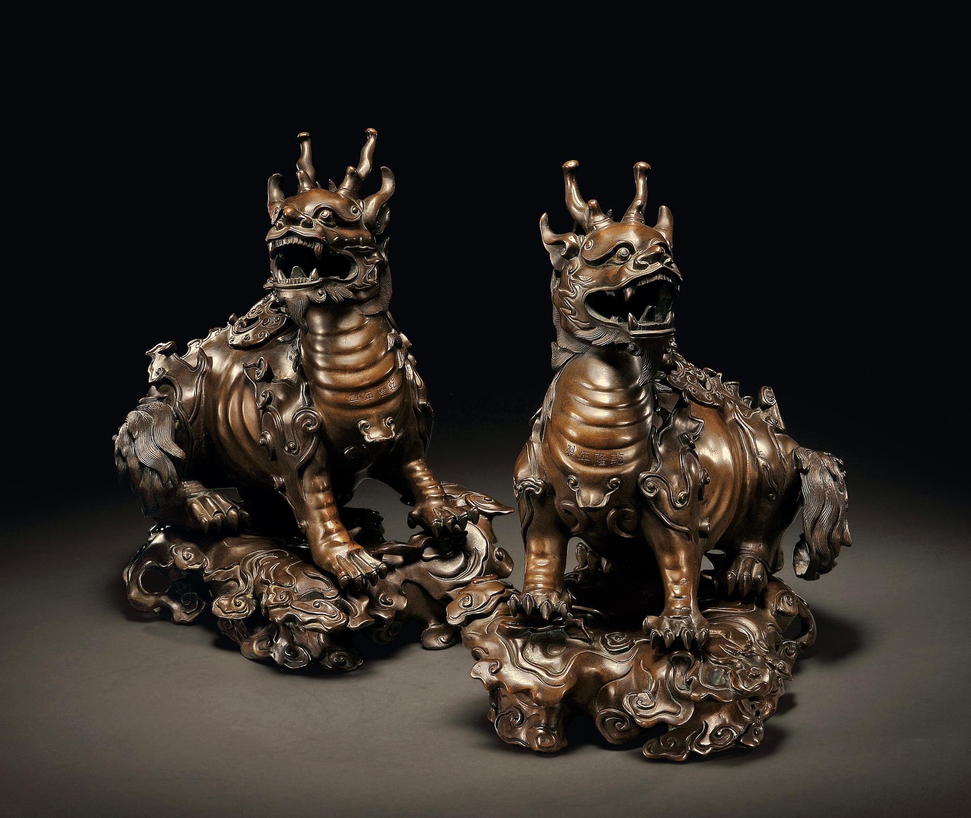 3840清乾隆铜麒麟香熏一对
