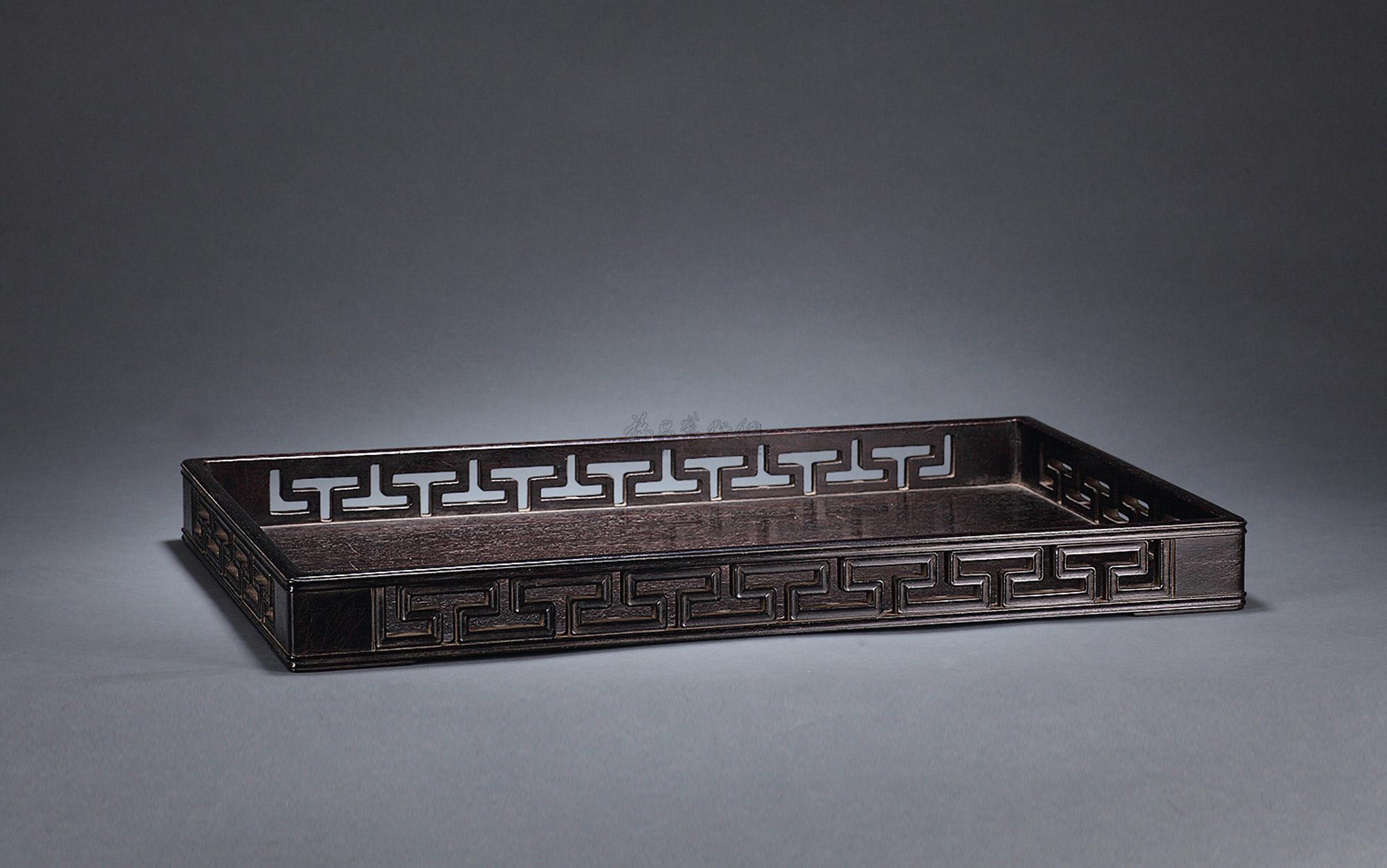 清中期 紫檀回纹方形文具盘