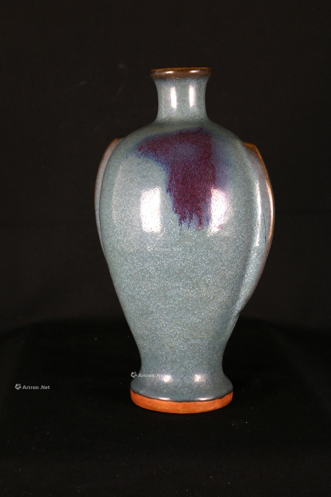 宋 钧窑天青釉玫瑰红斑出戟梅瓶