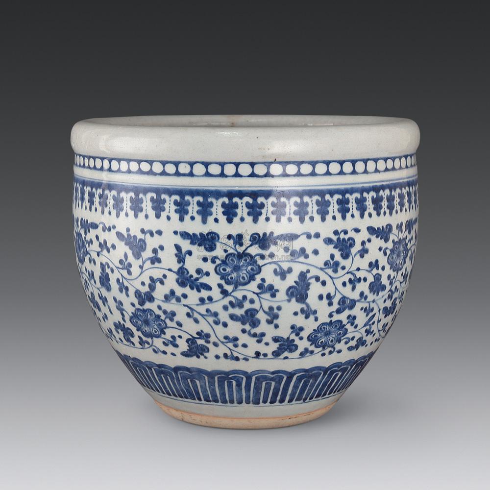 青花缠枝莲卷缸拍品分类陶瓷>清代青花瓷器创作年代清乾隆尺寸直径38