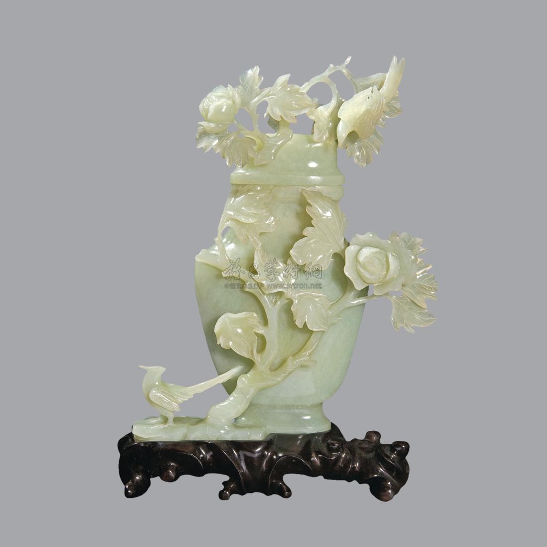 玉雕花鸟盖瓶
