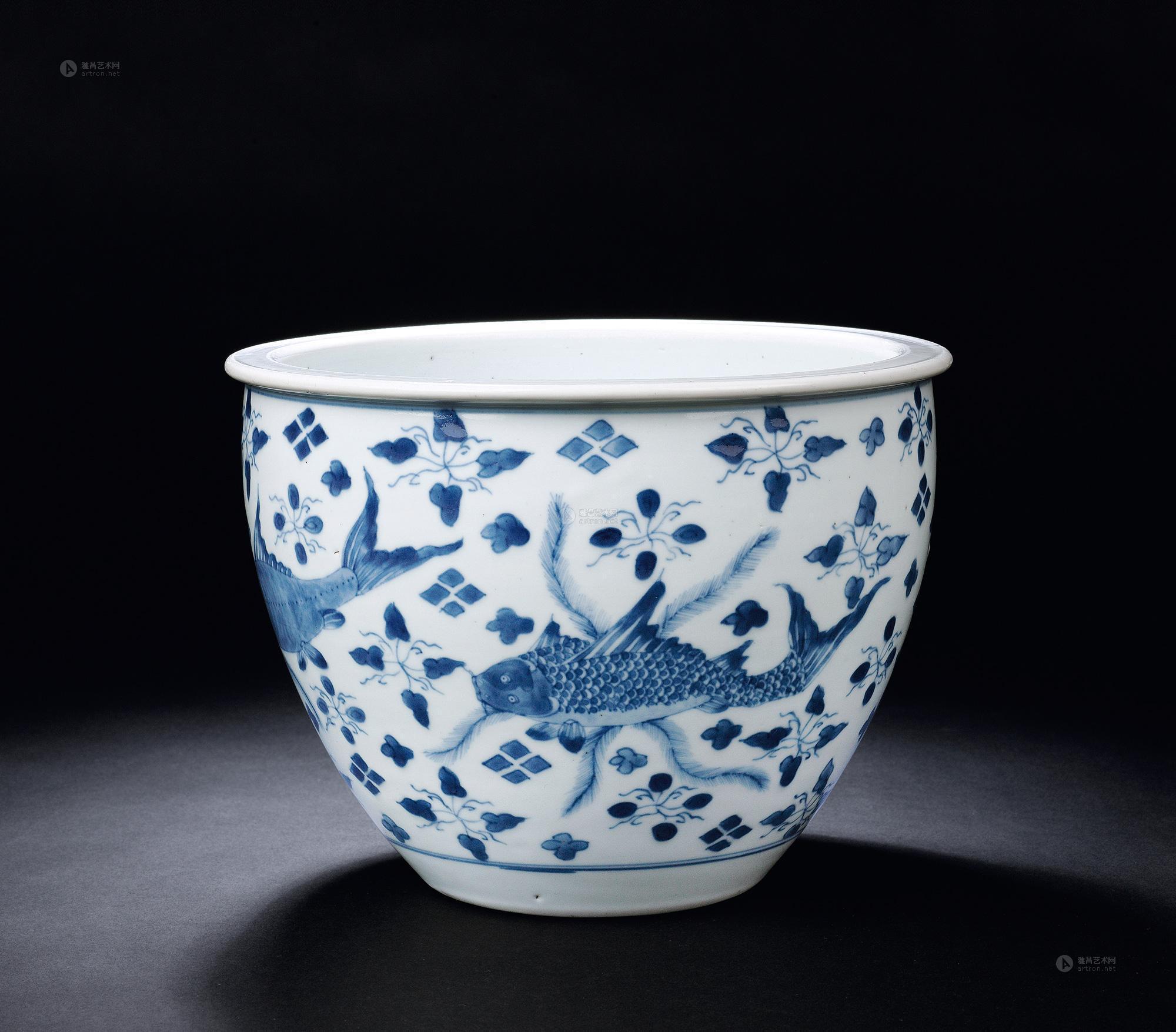 清康熙 青花鱼藻纹卷缸