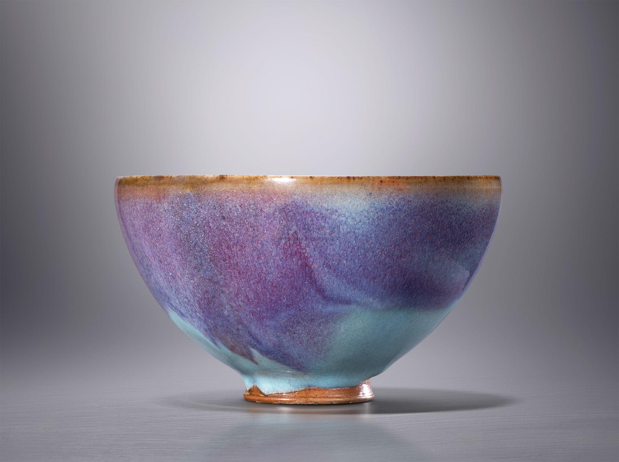 钧窑天青釉紫斑莲子碗