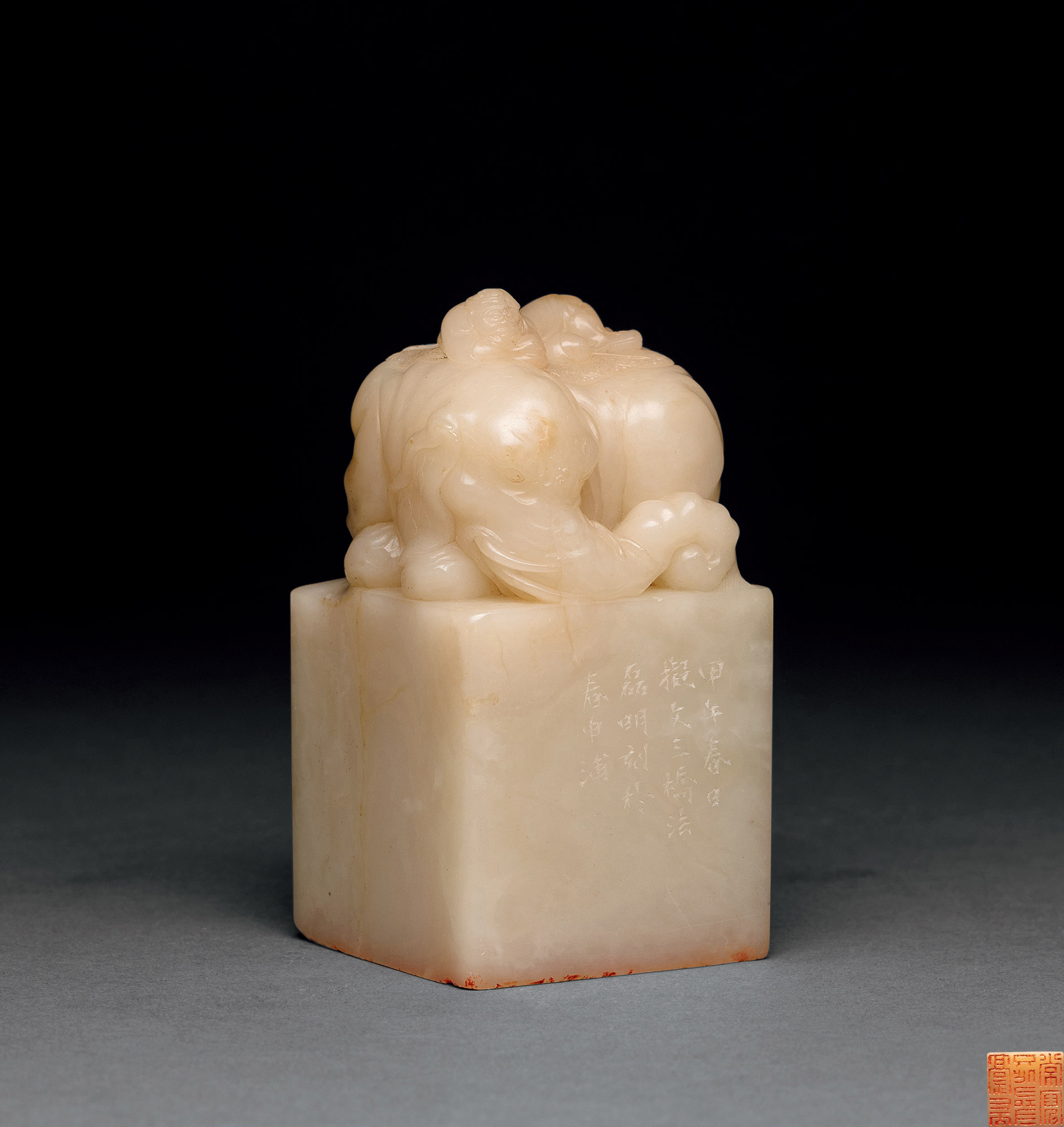 lot4411 谢磊明刻 寿山白芙蓉石童