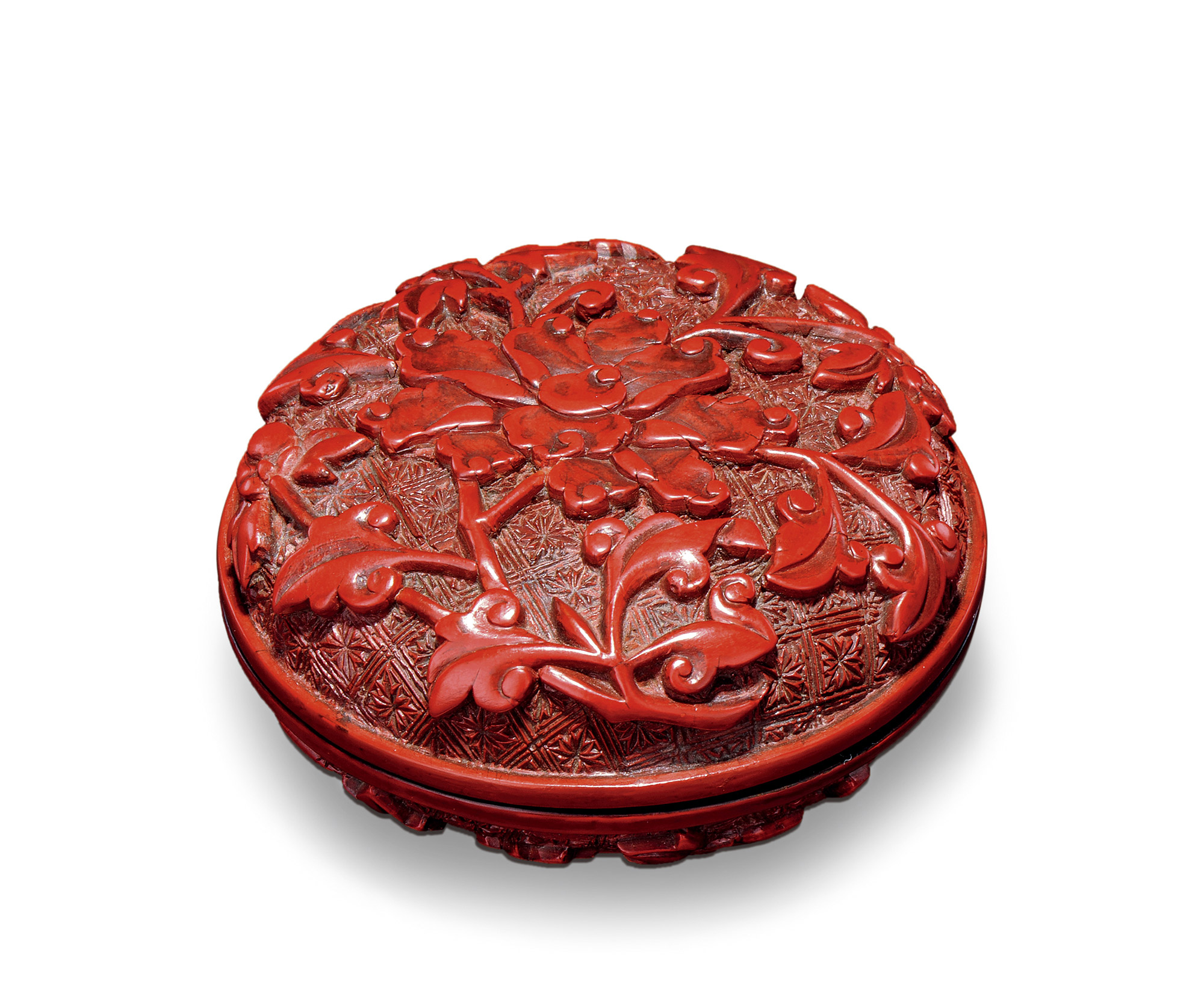剔红牡丹纹香盒拍品分类工艺品杂项>漆器创作年代明中期尺寸直径6