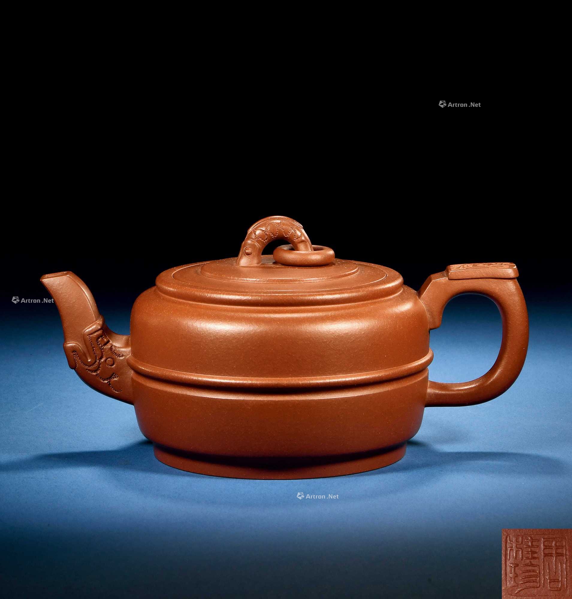 lot1172 现代 周桂珍制紫砂朱泥龙